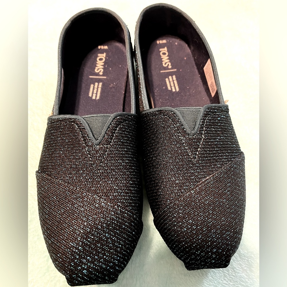 TOMS sz 8.5 shoes worn once black with teal sparkle SUPER CUTE